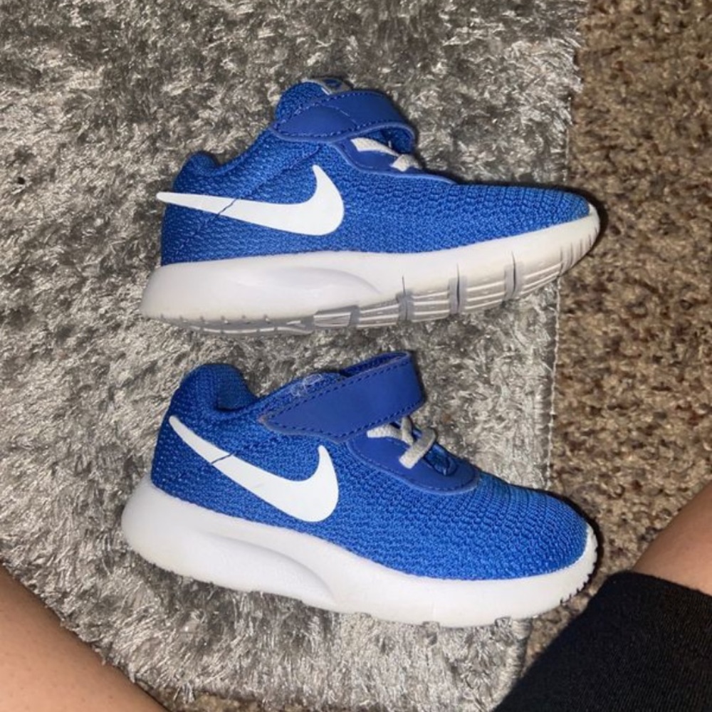TODDLER NIKE RUNNING SHOES